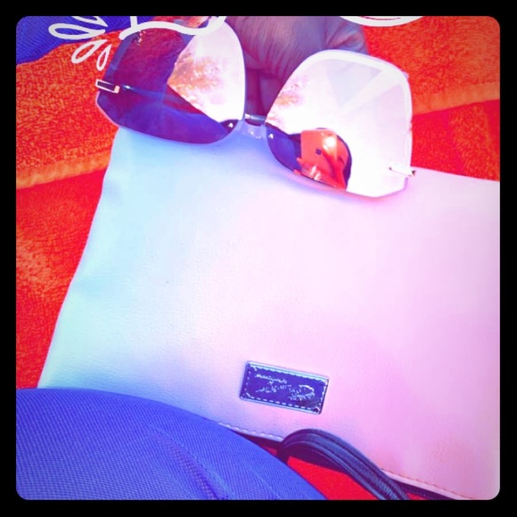 Accessories - Sunglasses